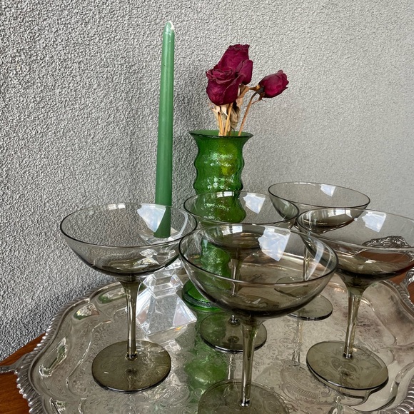 5 smoked glass champagne coupe, mid century barware, champagne glasses, MCM Gift - Picture 4 of 12